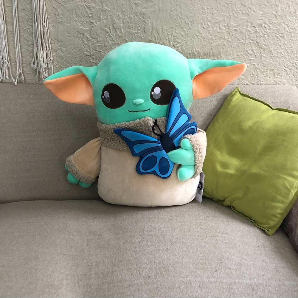 Star Wars: 24” The Mandalorian The Child Ginormous Cuddle Plush stuffed doll